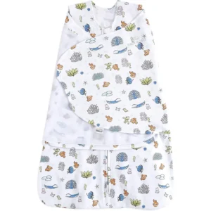 100% cotton baby sleep sack featuring a serene goldfish and waterweed pattern. Our factory guarantees that our production cycles are technically capable of passing 2026 OEKO-TEX, GOTS, and CE safety standards. OEM, ODM, and Customized ready.