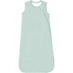 A fresh light green tone brings a soft and natural feeling to this sleeping bag for baby. The sleeveless structure with a smooth zipper ensures convenience, making this baby sleeping bag tog easy to use. Made from 100% cotton, it is breathable, absorbent, and gentle on baby skin. OEM and customization services are available, with production following OEKO-TEX and GOTS standards.