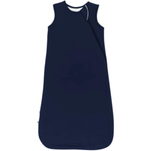 Deep navy blue gives this sleeping bag for baby a clean and structured appearance. The sleeveless design paired with a smooth zipper makes this baby sleeping bag tog suitable for everyday use. Made from 100% cotton, it offers breathable and skin-friendly comfort. Custom development and private label services are available, with materials able to meet OEKO-TEX and GOTS standards.