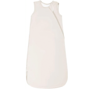 This sleeping bag for baby features a soft off-white tone with a clean and natural appearance. The sleeveless structure and smooth zipper make this baby sleeping bag tog easy to use. Made from 100% cotton, it is breathable, absorbent, and soft against delicate skin. OEM & ODM and customized services are supported, with production able to meet OEKO-TEX and GOTS standards.