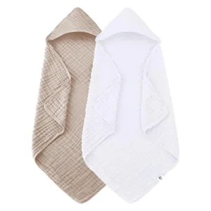 Minimalist 100% cotton swaddles in Sand and Optic White. Highly absorbent and soft for total skin protection. Guaranteed capable of passing 2026 OEKO-TEX & GOTS certifications with full OEM/ODM support.
