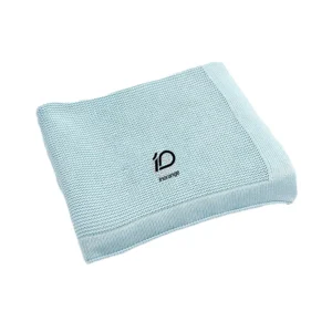 Sky blue blanket for baby with a soft, handmade feel. 100% cotton construction ensures high absorbency and breathability. OEM/ODM ready; guaranteed to be capable of passing OEKO-TEX/GOTS.