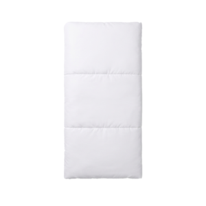 This vertical view demonstrates the quilt’s compact foldability and consistent thickness. Lightweight yet insulating, it is compliant with CE and OEKO-TEX Class 1. Ideal for space-saving nursery storage and bulk B2B export.