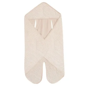 Featuring a classic dotted motif, this sand beige blanket for baby is handcrafted from 100% cotton for a silky-smooth, breathable experience. We provide OEM, ODM, and customized services, ensuring the final product is highly absorbent and gentle on the skin. Our factory guarantees that all items are manufactured to clear GOTS and OEKO-TEX audits, delivering a sophisticated design that mirrors the quality of a luxury crochet baby blanket.