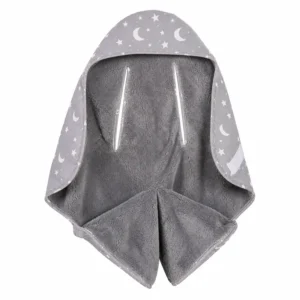 This safety belt slot blanket for baby features a calm grey plush interior with a hooded top printed in subtle star and moon patterns. Designed for strollers and car seats, it integrates belt openings for secure use. The soft texture enhances comfort while remaining breathable and gentle on delicate skin, making it a practical crochet baby blanket choice.
