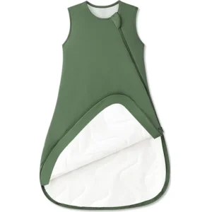 Earthy Olive Green offers a serene aesthetic appeal for this purely handcrafted 100% cotton sleeping bag for baby. OEM, ODM, and Customized workflows are guaranteed to pass GOTS and OEKO-TEX benchmarks.