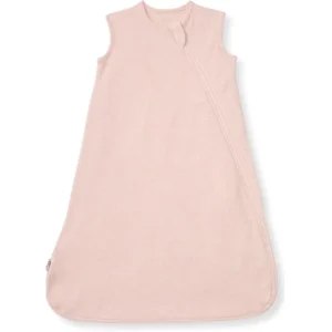 Silky-soft Heather Pink tones and purely handcrafted organic cotton make this sleeping bag for baby a premium choice, guaranteed to pass GOTS and OEKO-TEX benchmarks through our OEM, ODM, and Customized services.