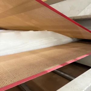 Our structural output station delivers the permanently locked, solid mattress core material smoothly out of the thermal welding line as a continuous, unified block. This glue-free environmental craftsmanship yields an immaculate, highly stable panel that provides safe, resilient support for high-end nursery bedding lines.
